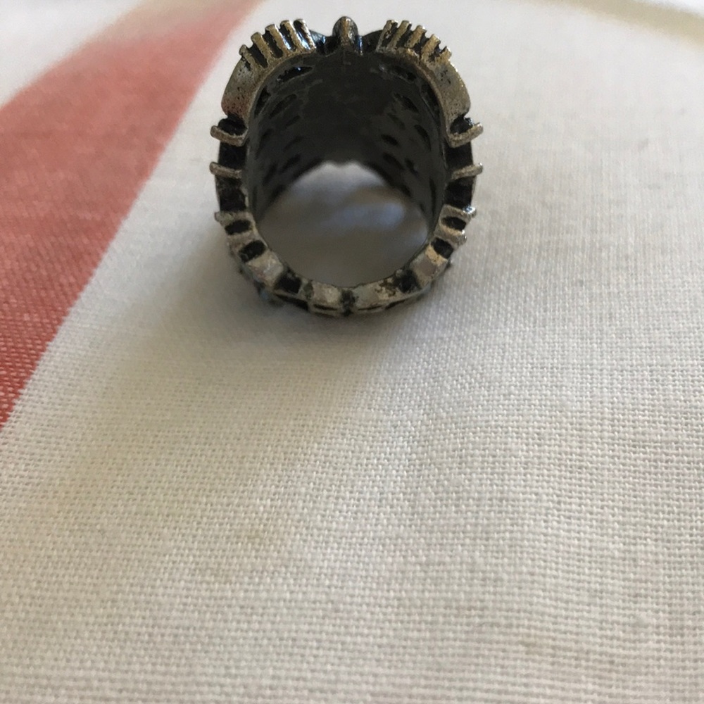 Ring - Picture 4 of 7